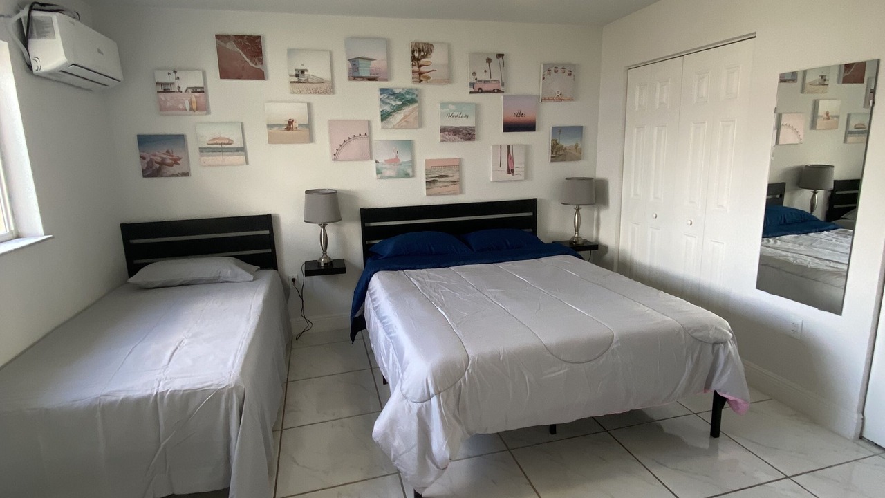 Photo of Bedroom in Carol City
