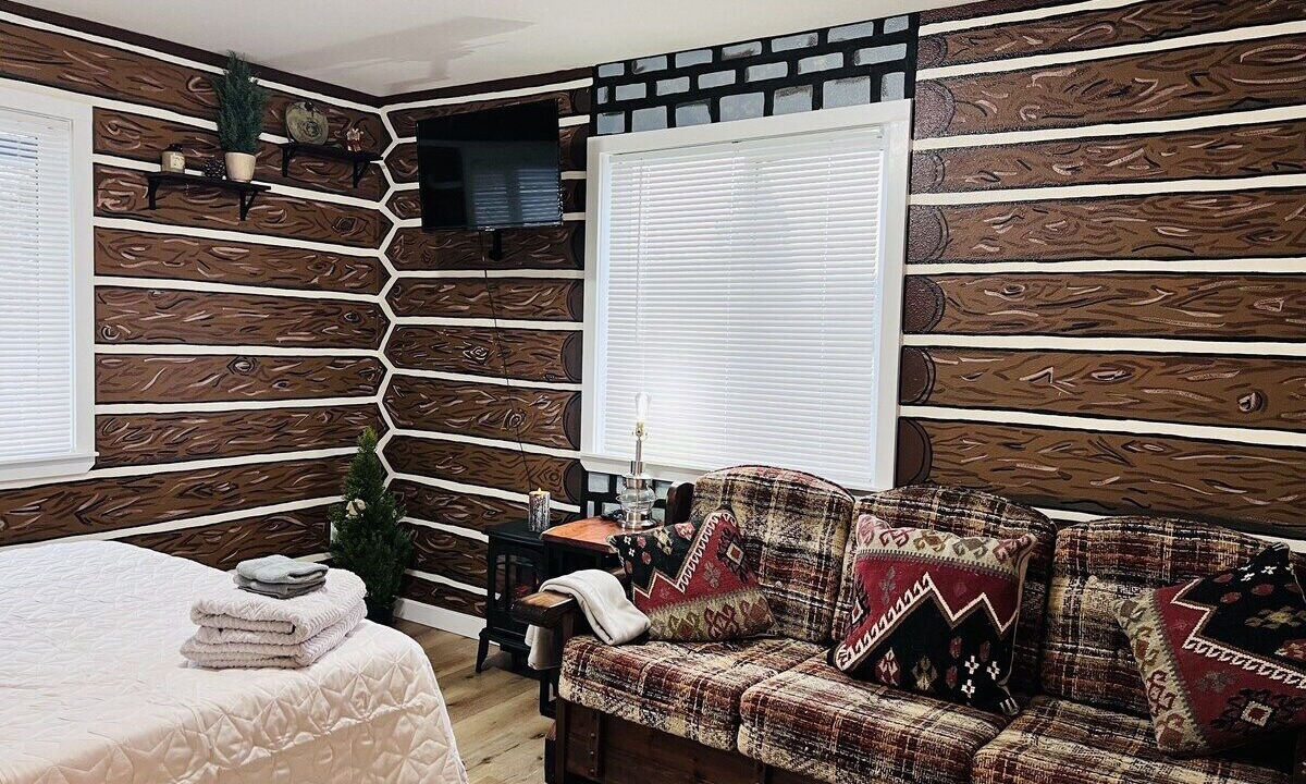 Photo of Bedroom in Southeast Salem