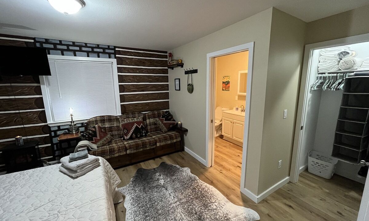 Photo of Others in Southeast Salem