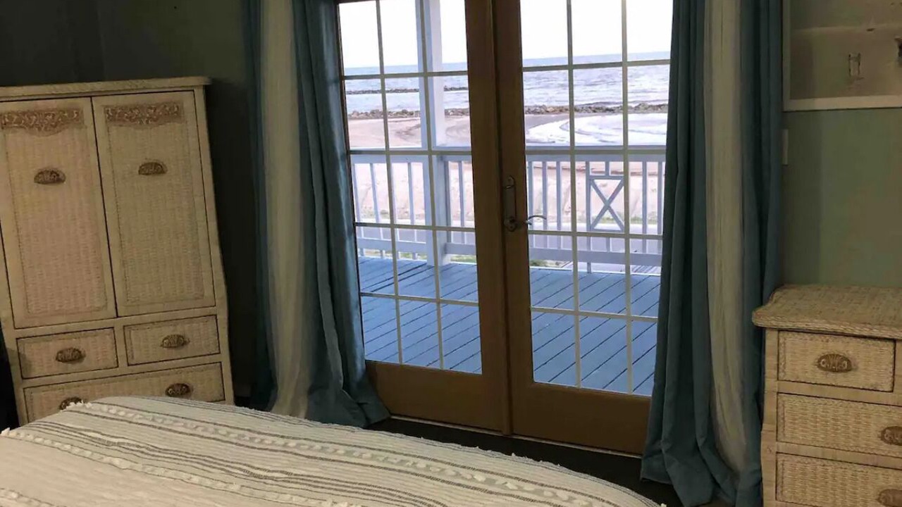 Photo of Bedroom in Lakeview  Jefferson County