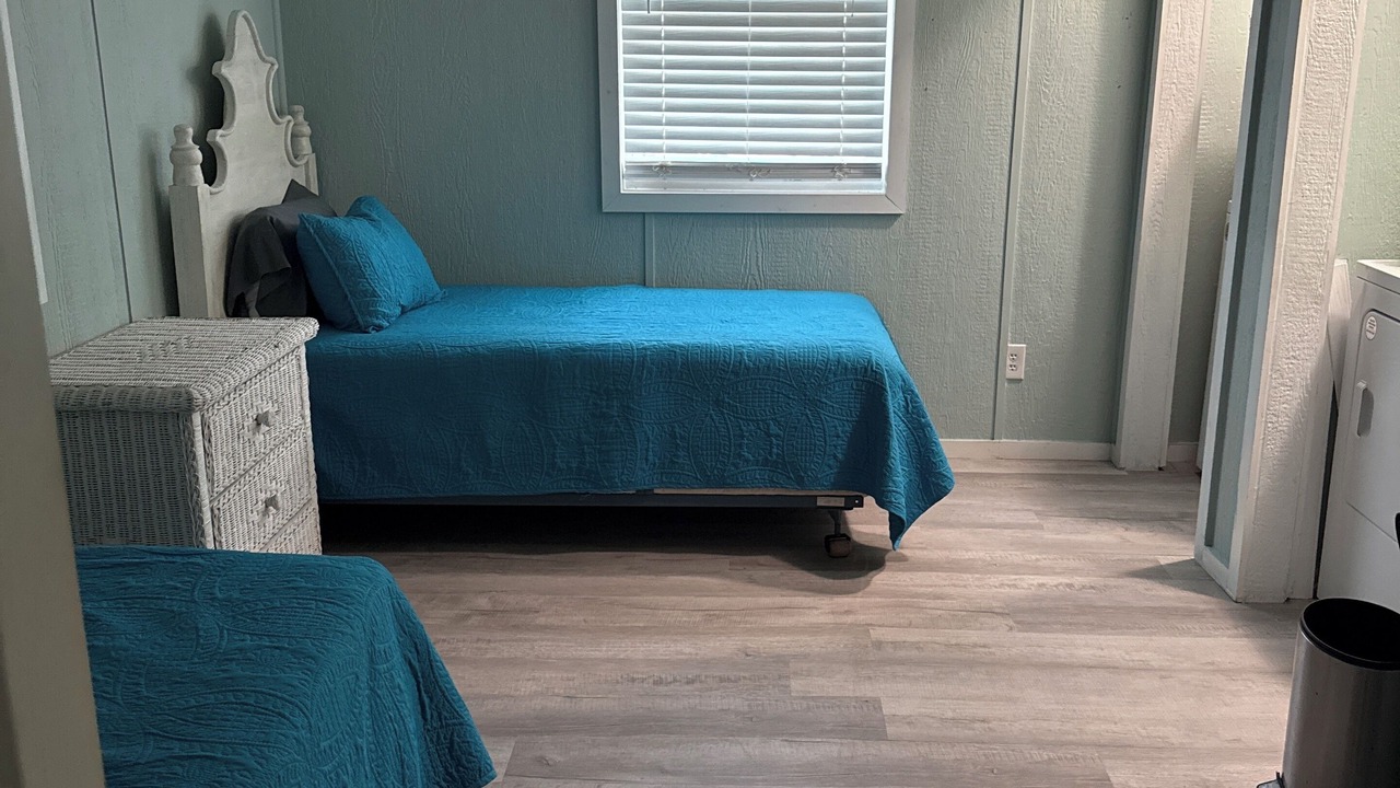 Photo of Bedroom in Lakeview  Jefferson County