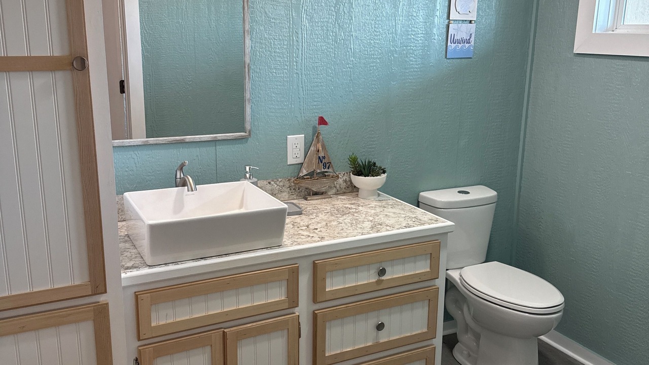 Photo of Bathroom in Lakeview  Jefferson County