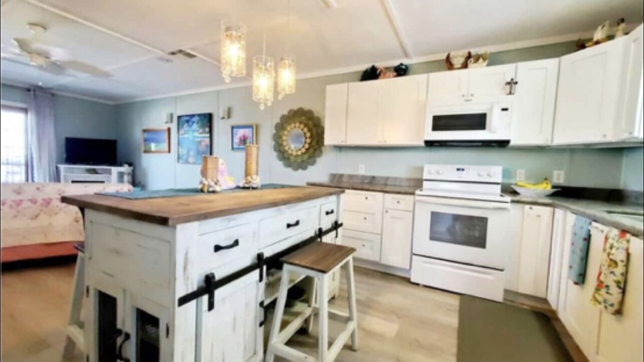 Photo of Kitchen in Lakeview  Jefferson County