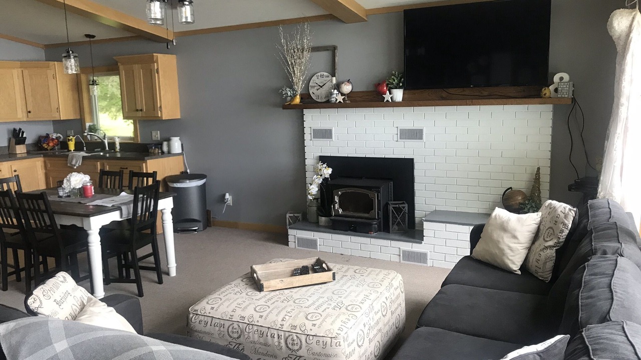 Photo of Livingroom in McMillan