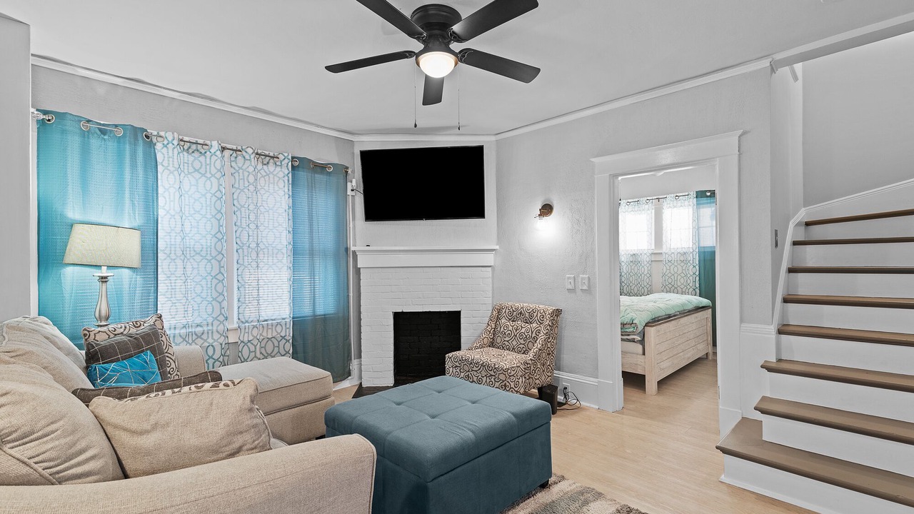 Photo of Livingroom in Hampton