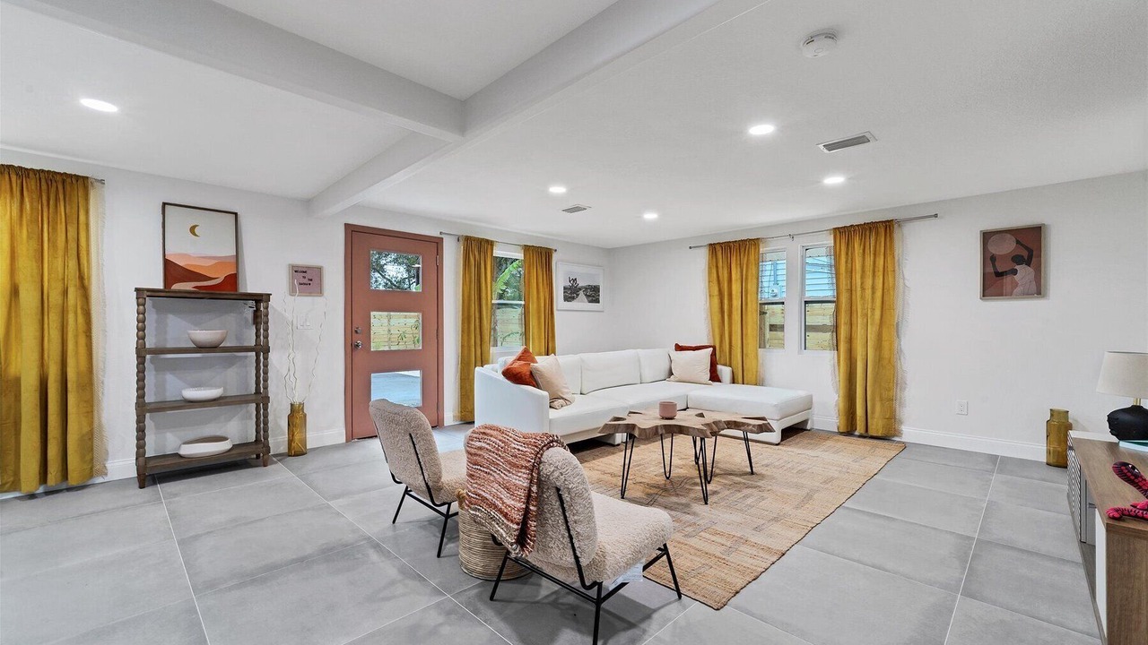 Photo of Livingroom in Alta Vista
