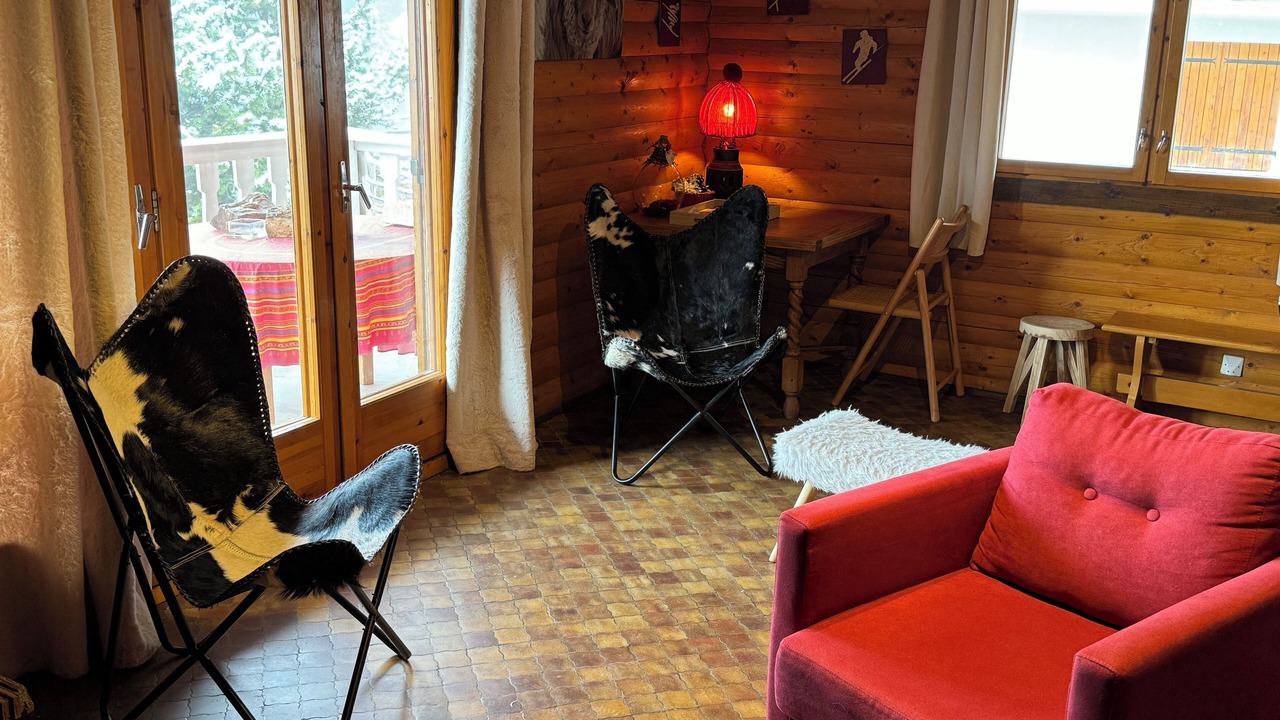 Photo of Livingroom in Pyrenees 2000