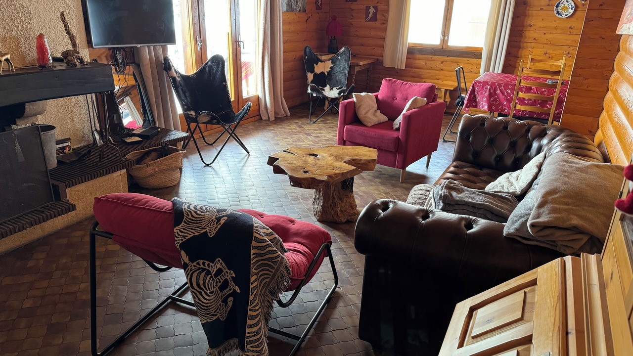 Photo of Livingroom in Pyrenees 2000