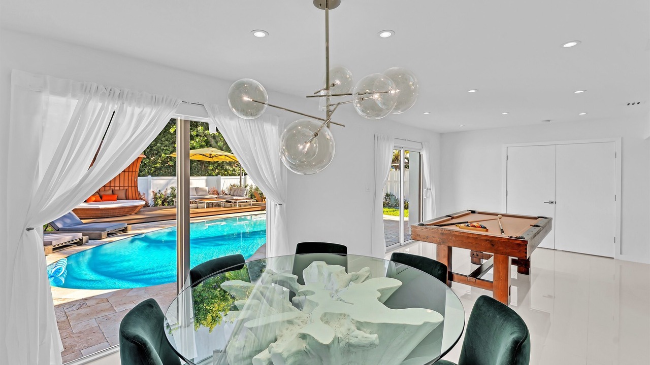 Photo of Outdoor in Hollywood Hills