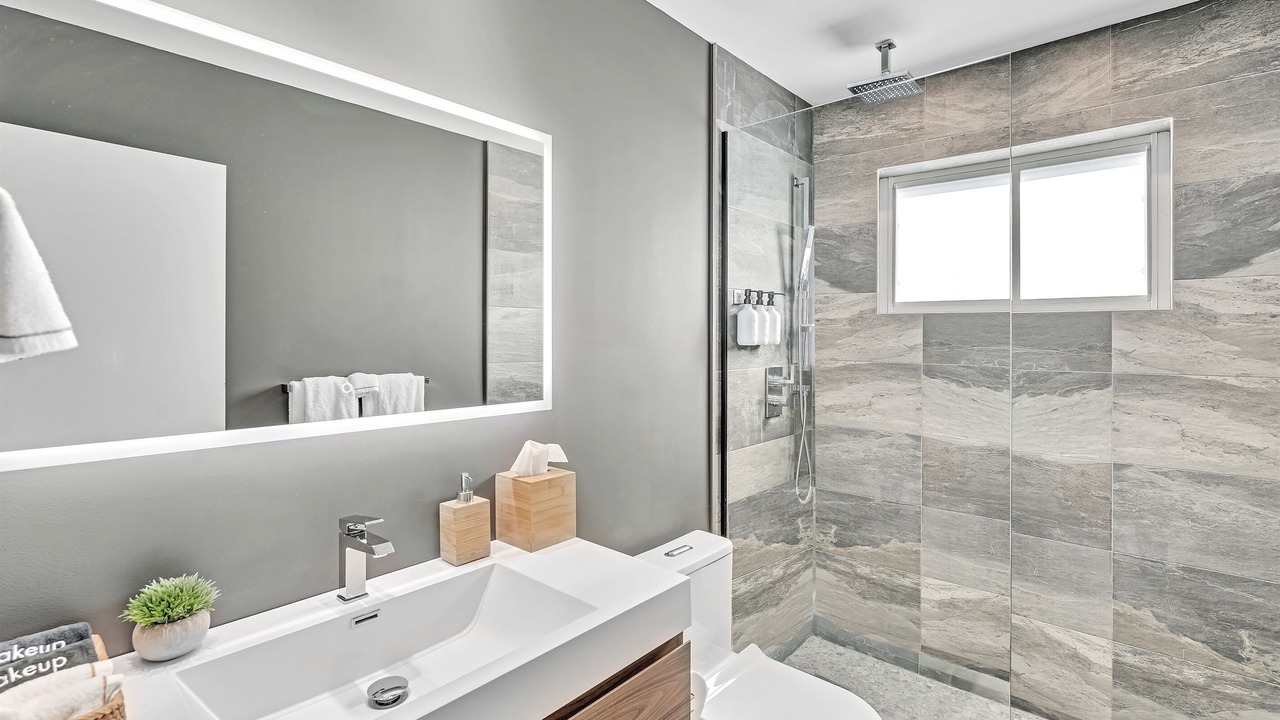 Photo of Bathroom in Hollywood Hills