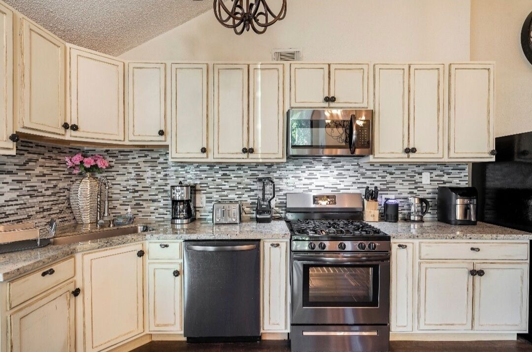 Photo of Kitchen in George Bush Park/Eldridge