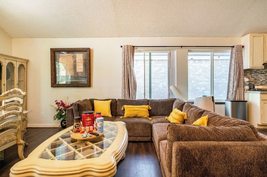 Photo of Livingroom in George Bush Park/Eldridge