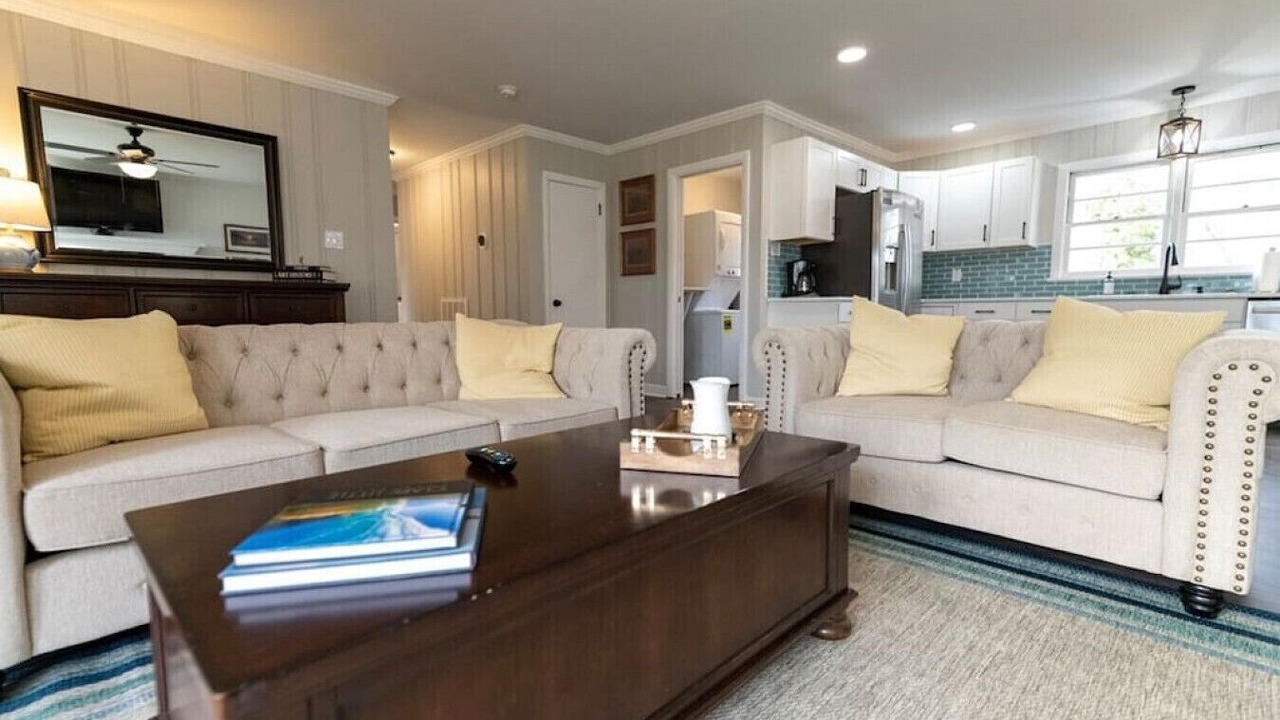 Photo of Livingroom in Edenton