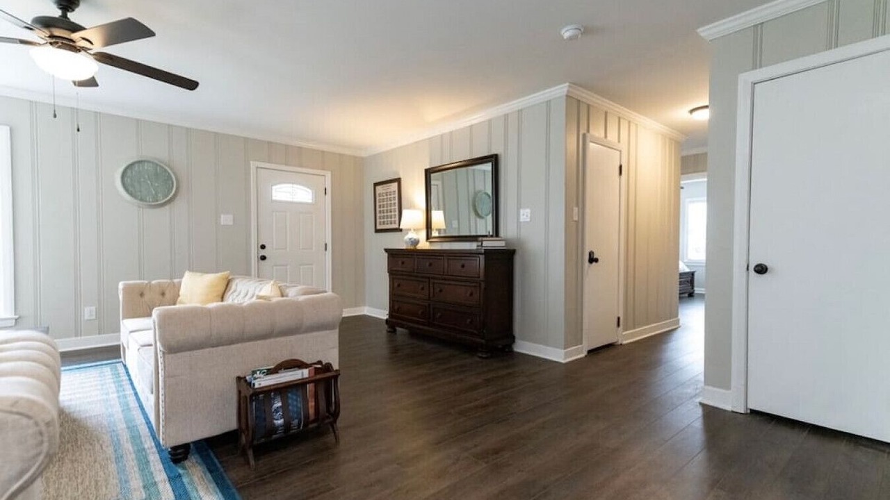 Photo of Livingroom in Edenton