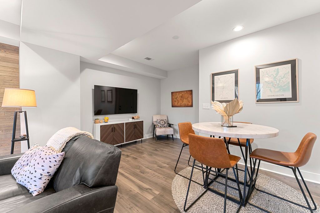 Photo of Livingroom in Chamblee