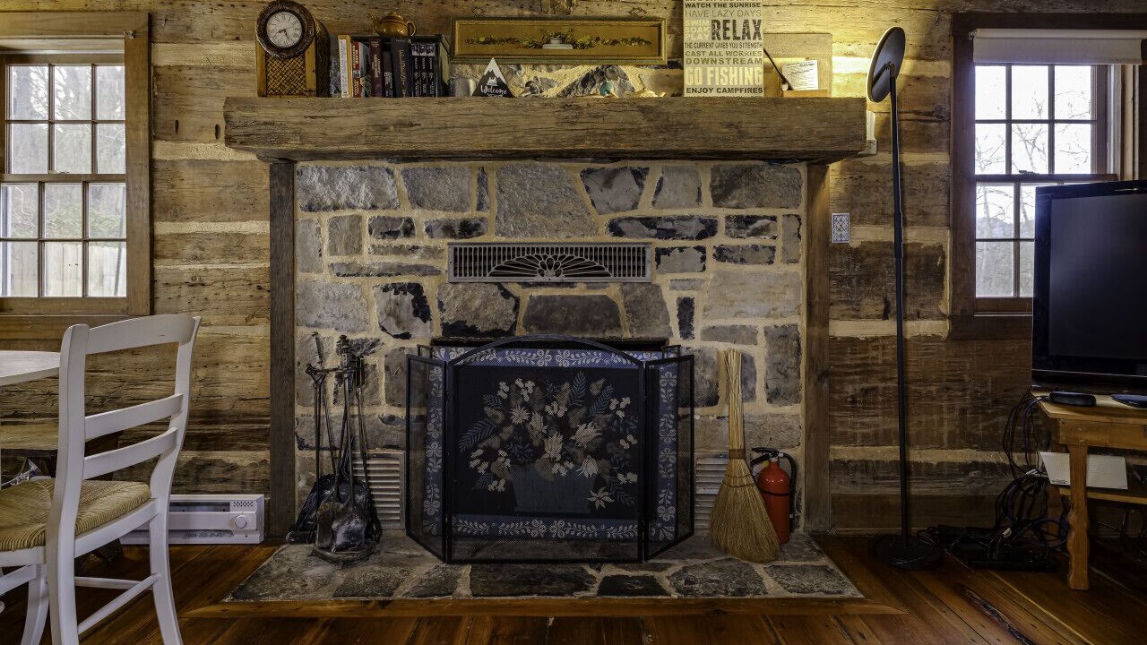 Photo of Livingroom in Luray