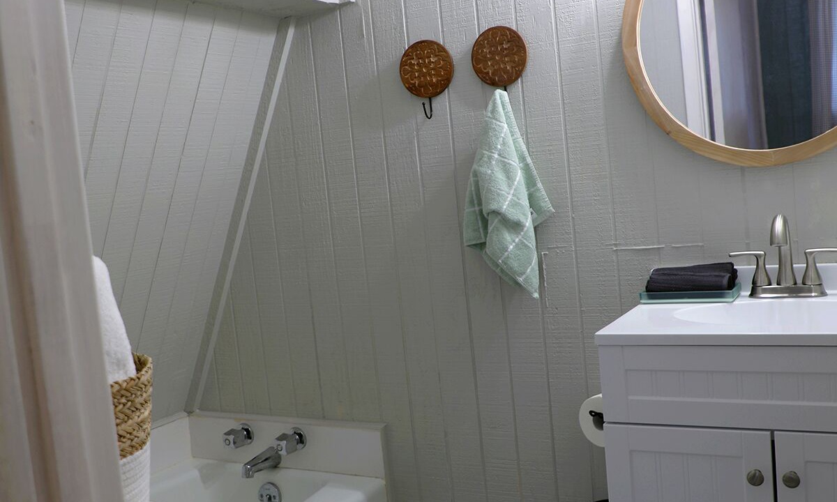 Photo of Bathroom in Jasper