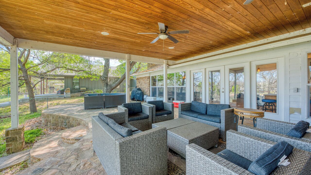 Photo of Patio Balcony in Burnet