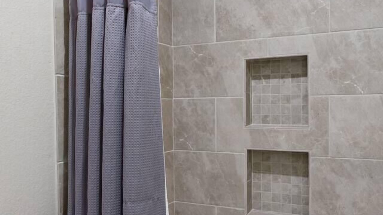 Photo of Bathroom in Point Venture