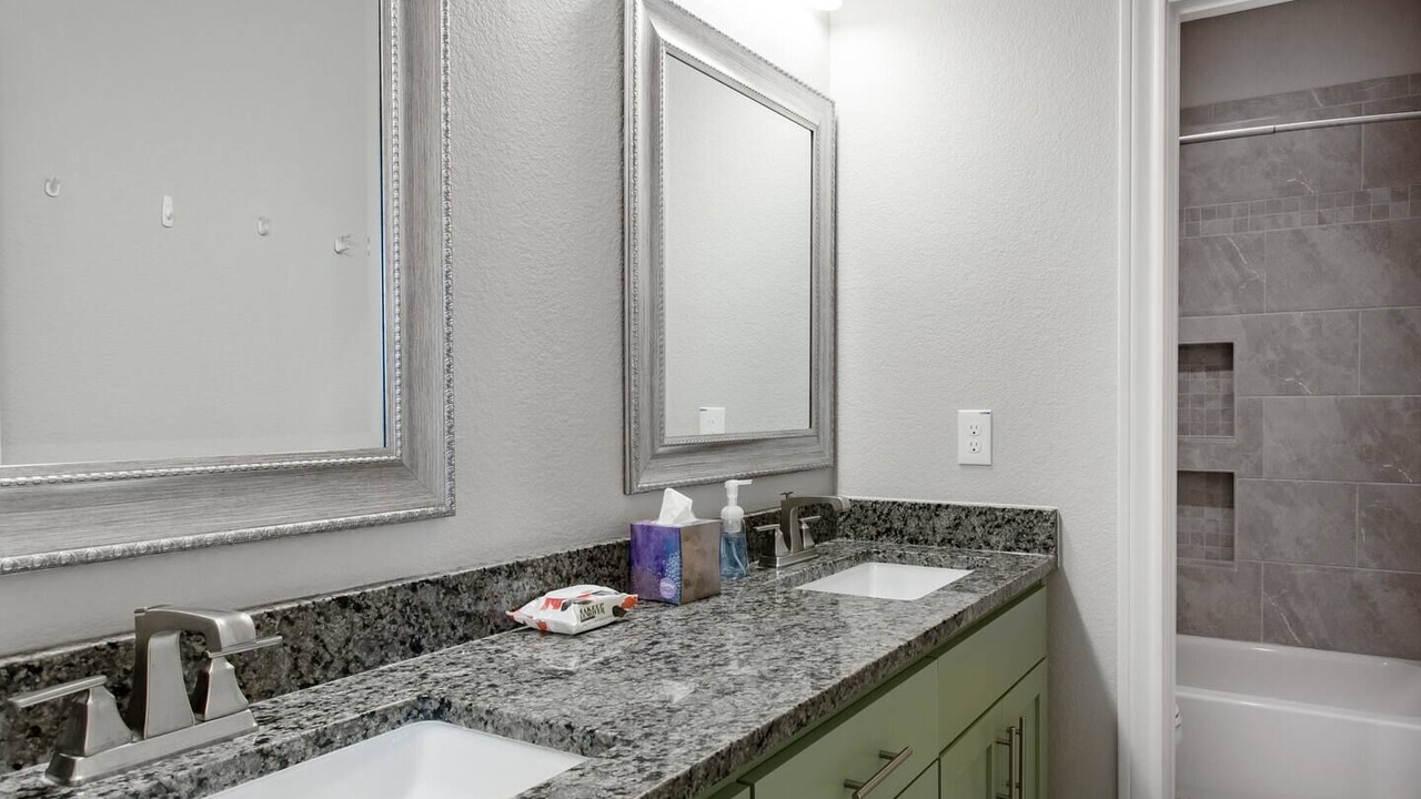 Photo of Bedroom in Point Venture