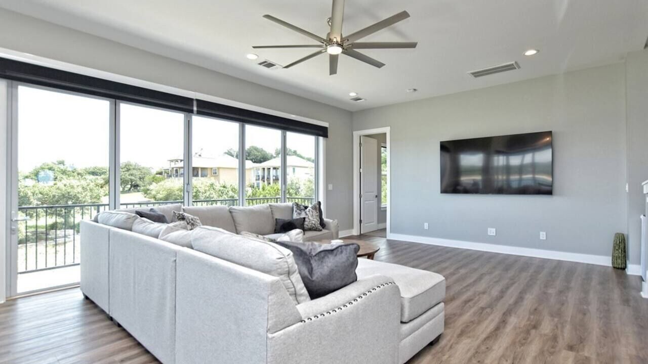 Photo of Bedroom in Point Venture