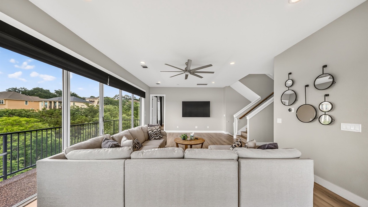 Photo of Bedroom in Point Venture