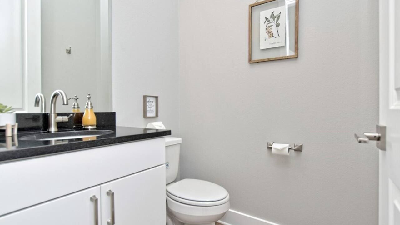 Photo of Bedroom in Point Venture