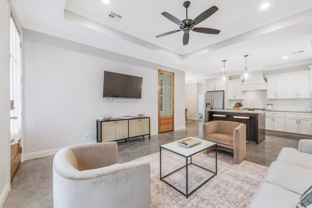 Photo of Livingroom in Lafayette