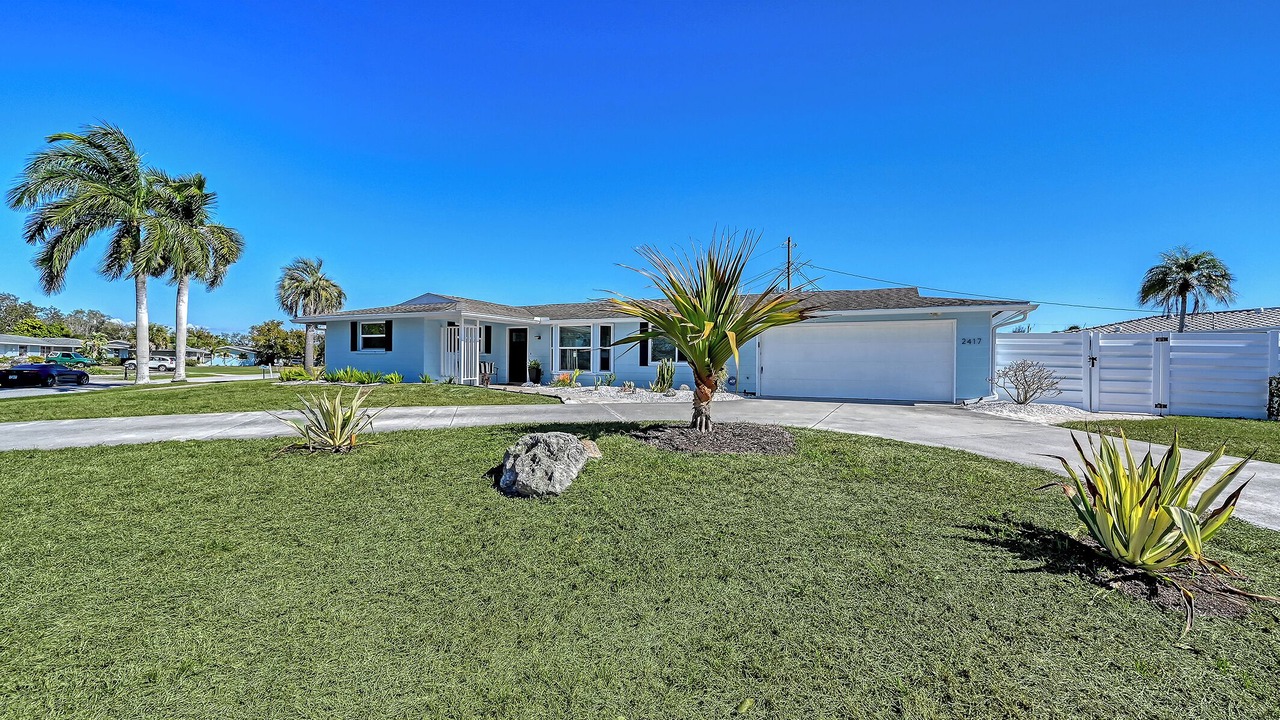Photo of Outdoor in Gulf Gate Estates