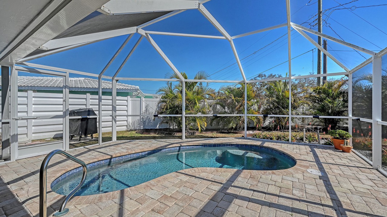 Photo of Outdoor in Gulf Gate Estates