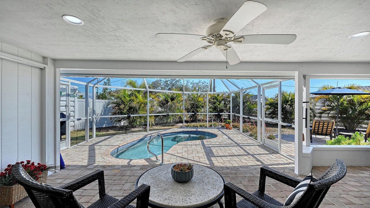 Photo of Outdoor in Gulf Gate Estates