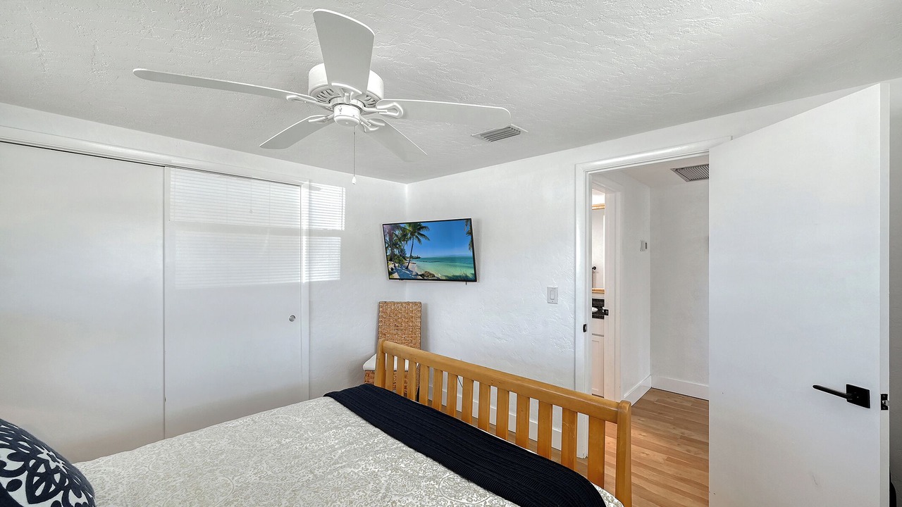 Photo of Bedroom in Gulf Gate Estates