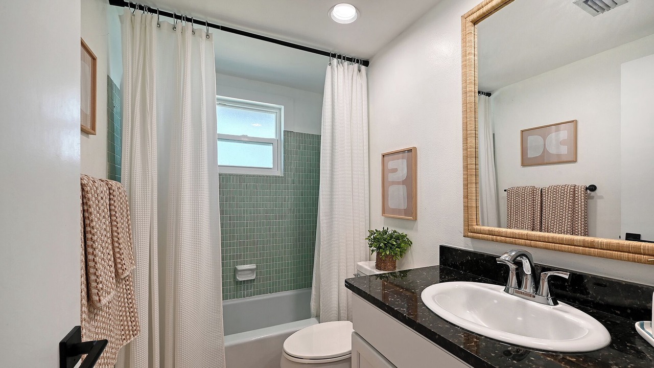 Photo of Bathroom in Gulf Gate Estates