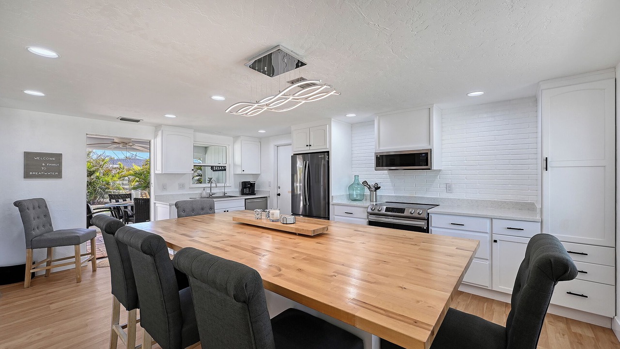 Photo of Kitchen in Gulf Gate Estates