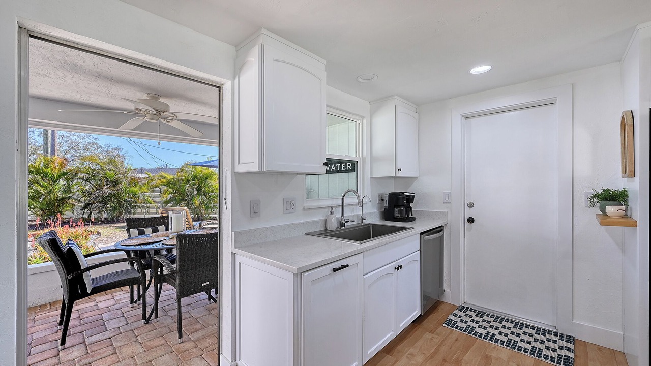 Photo of Kitchen in Gulf Gate Estates