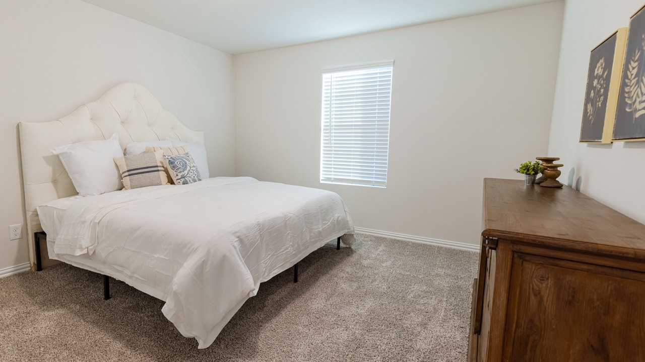 Photo of Bedroom in Royse City