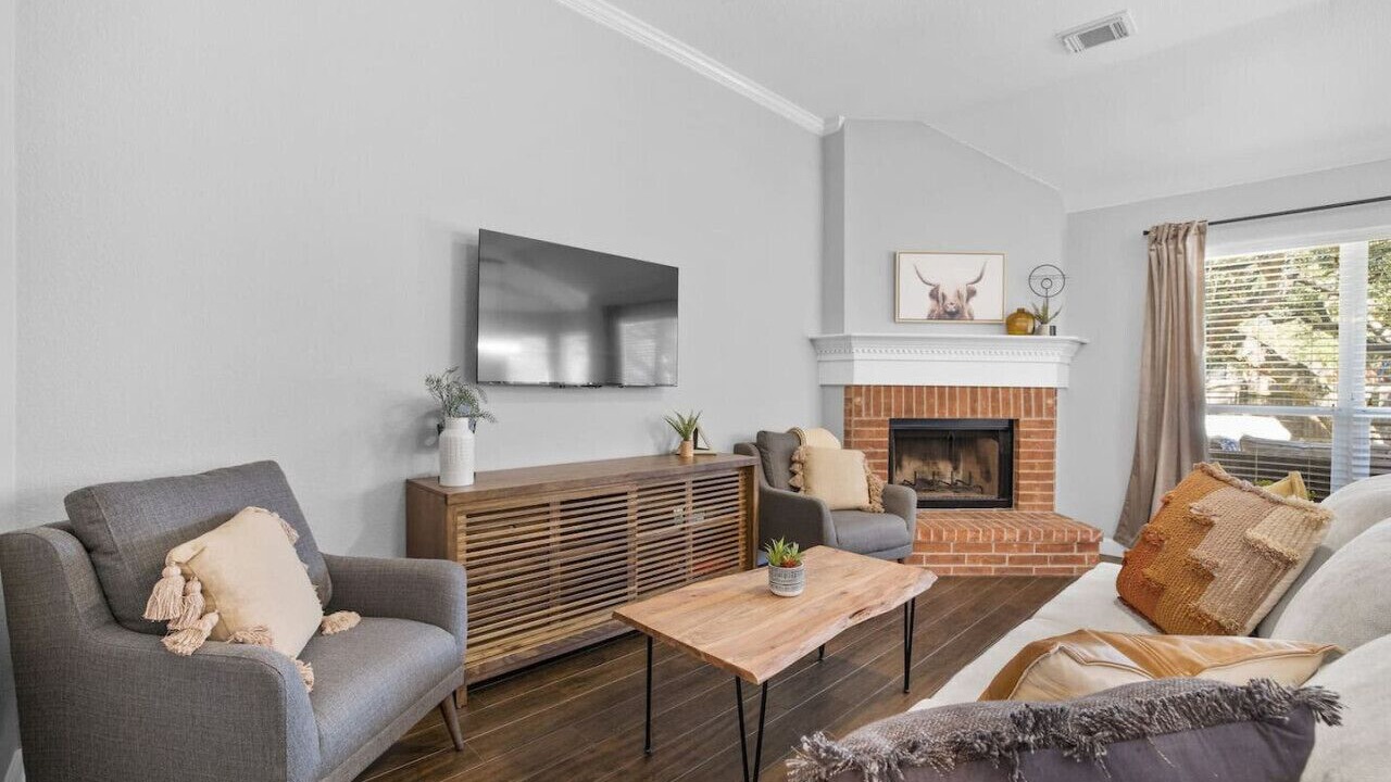 Photo of Livingroom in Cedar Park