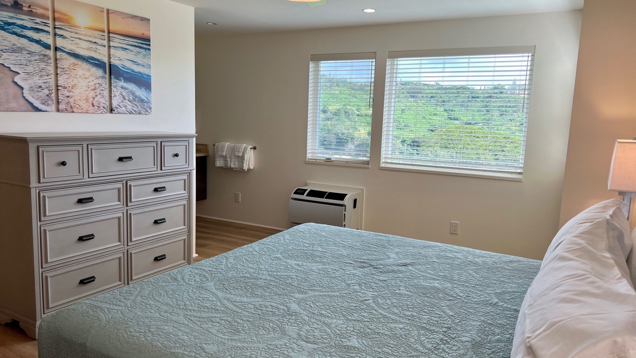 Photo of Bedroom in Moanalua