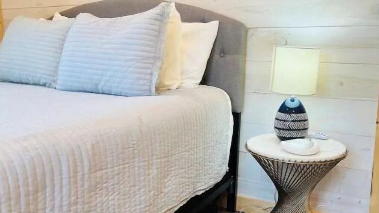 Photo of Bedroom in Granbury