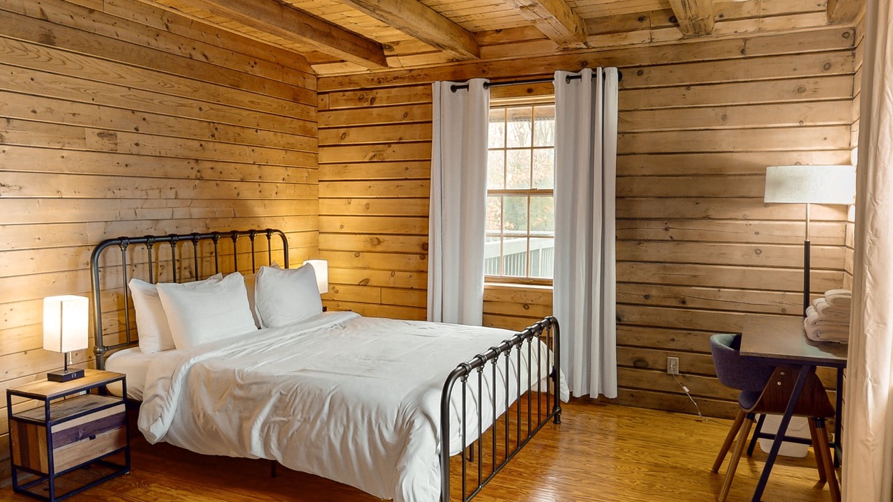 Photo of Bedroom in Town of Torrey