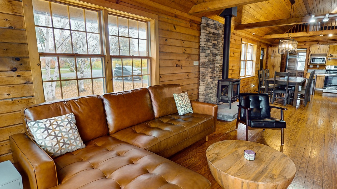 Photo of Livingroom in Town of Torrey