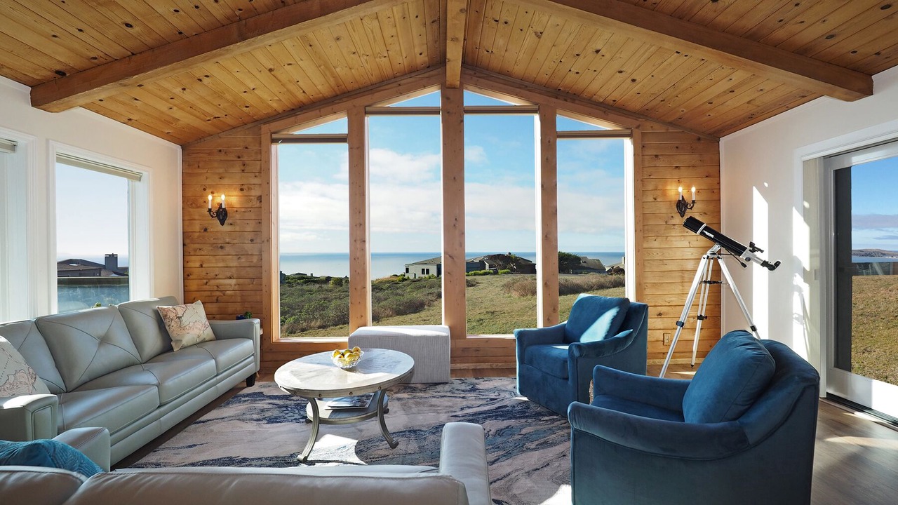 Photo of Bedroom in Bodega Bay