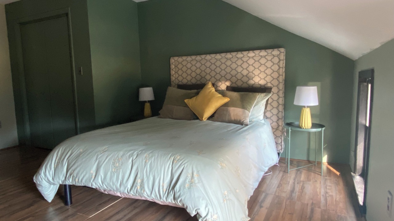 Photo of Bedroom in Port Kent