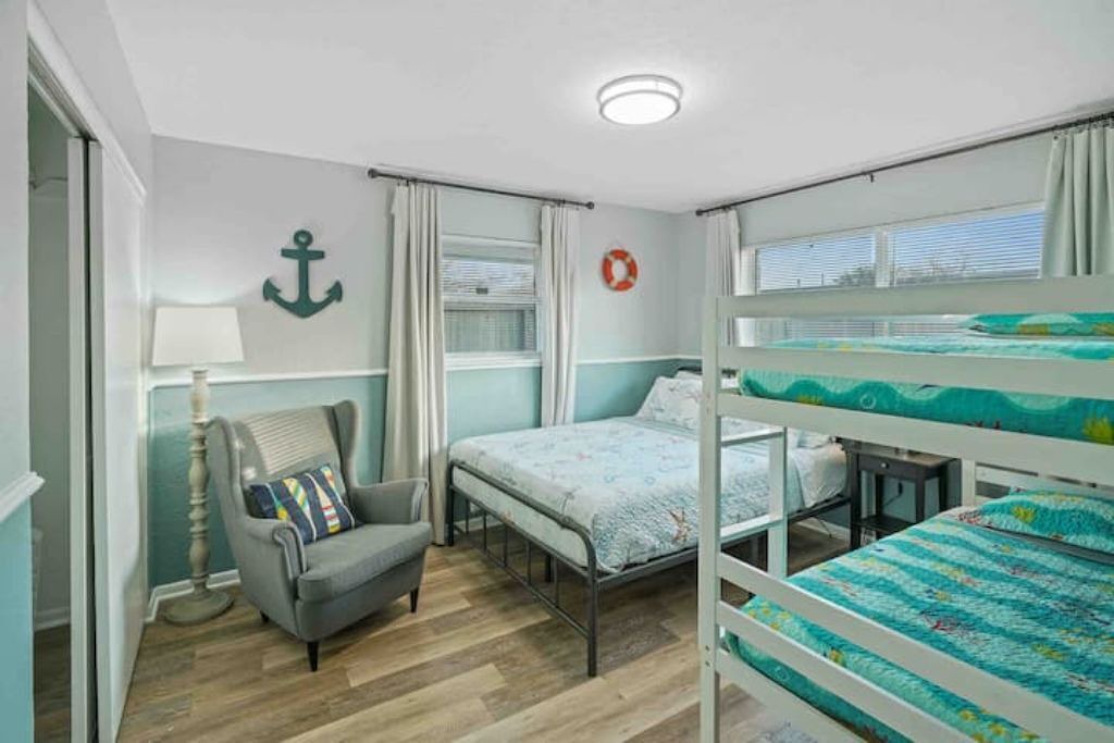 Photo of Bedroom in South Side
