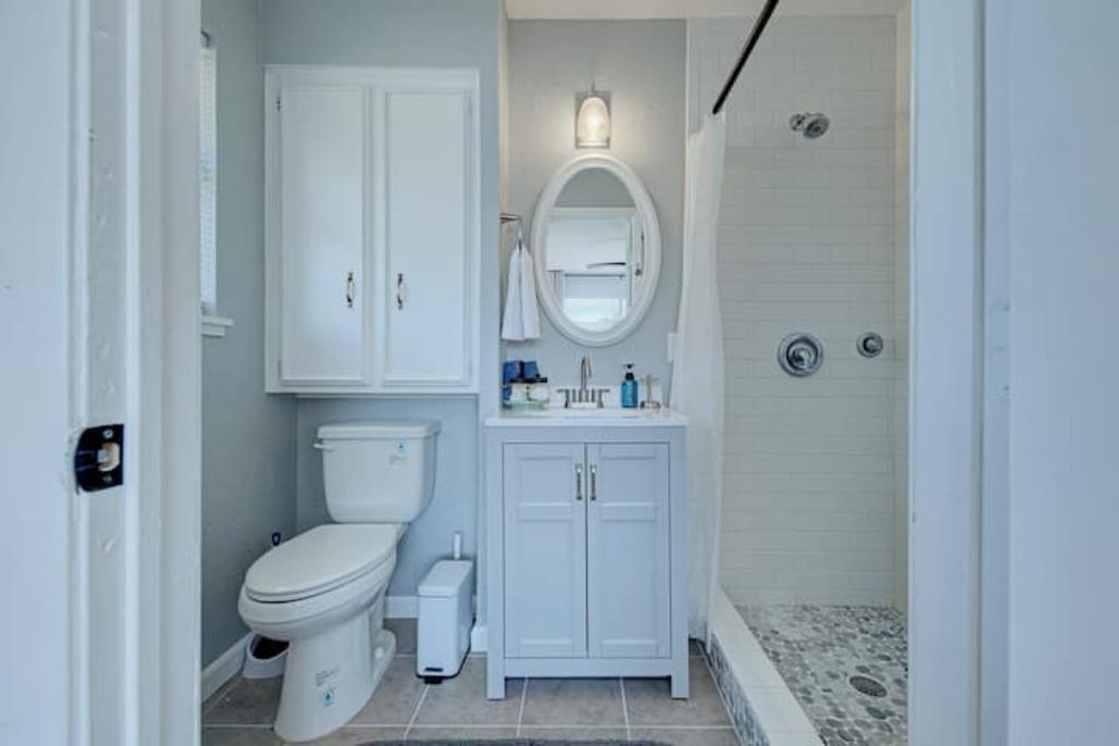 Photo of Bathroom in South Side