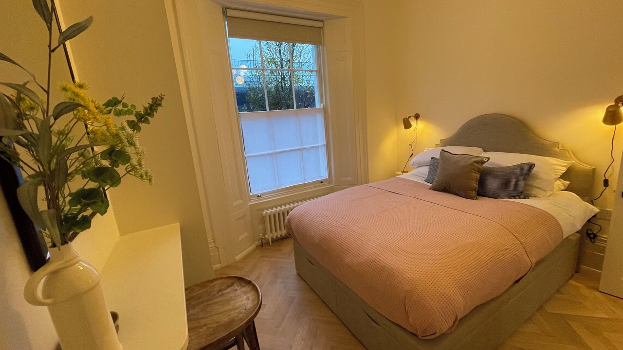 Photo of Others in Finsbury