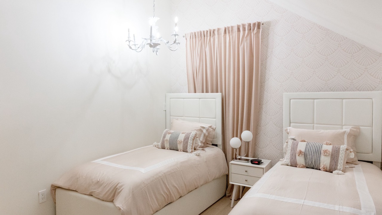 Photo of Bedroom in Midwood