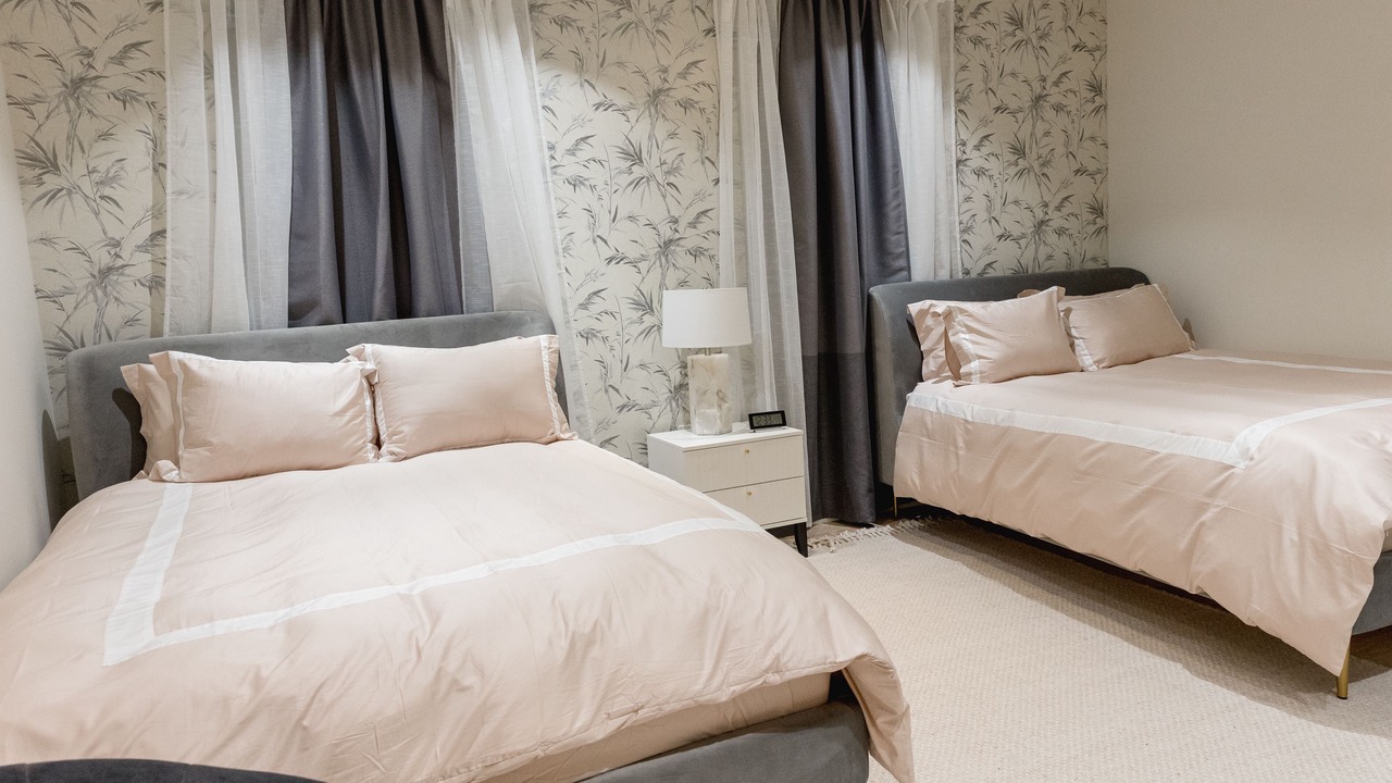 Photo of Bedroom in Midwood