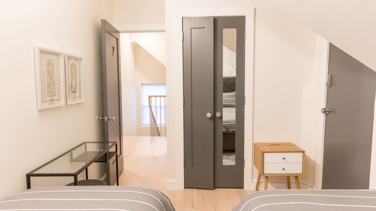 Photo of Bedroom in Midwood