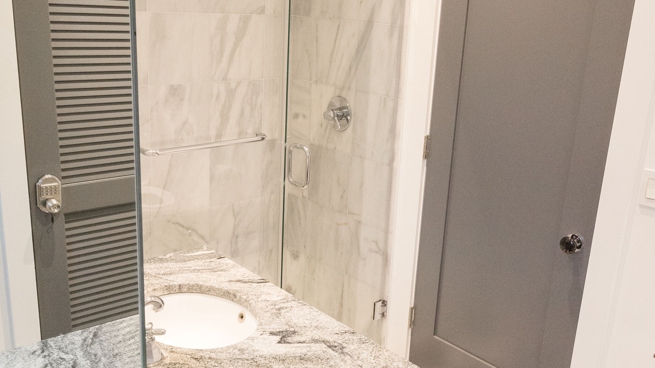 Photo of Bathroom in Midwood